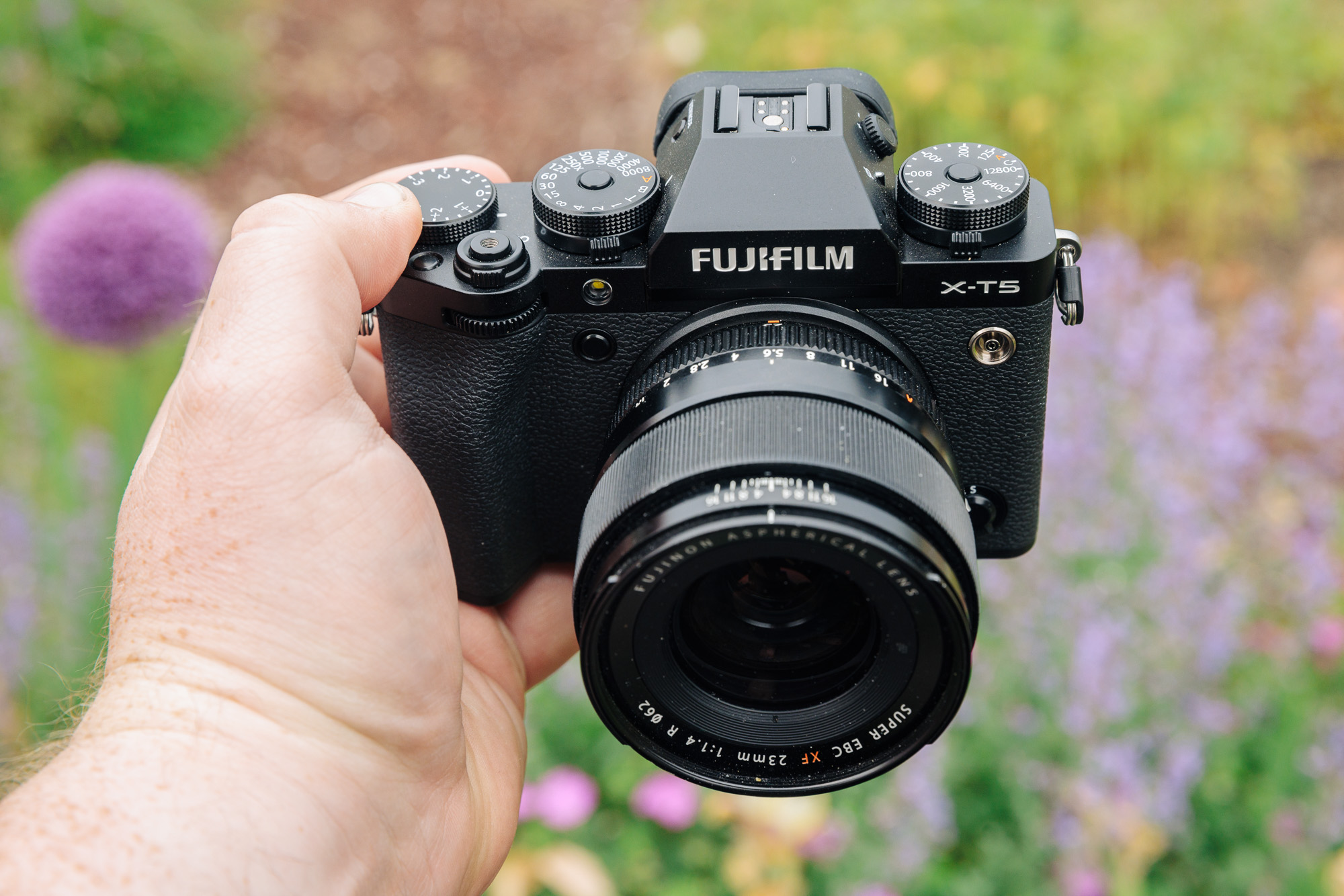 Fujifilm X-A7 Kit Con Obiettivo XC15-45mm F3.5-5.6 OIS PZ – Mirrorless 4K In Argento Scuro