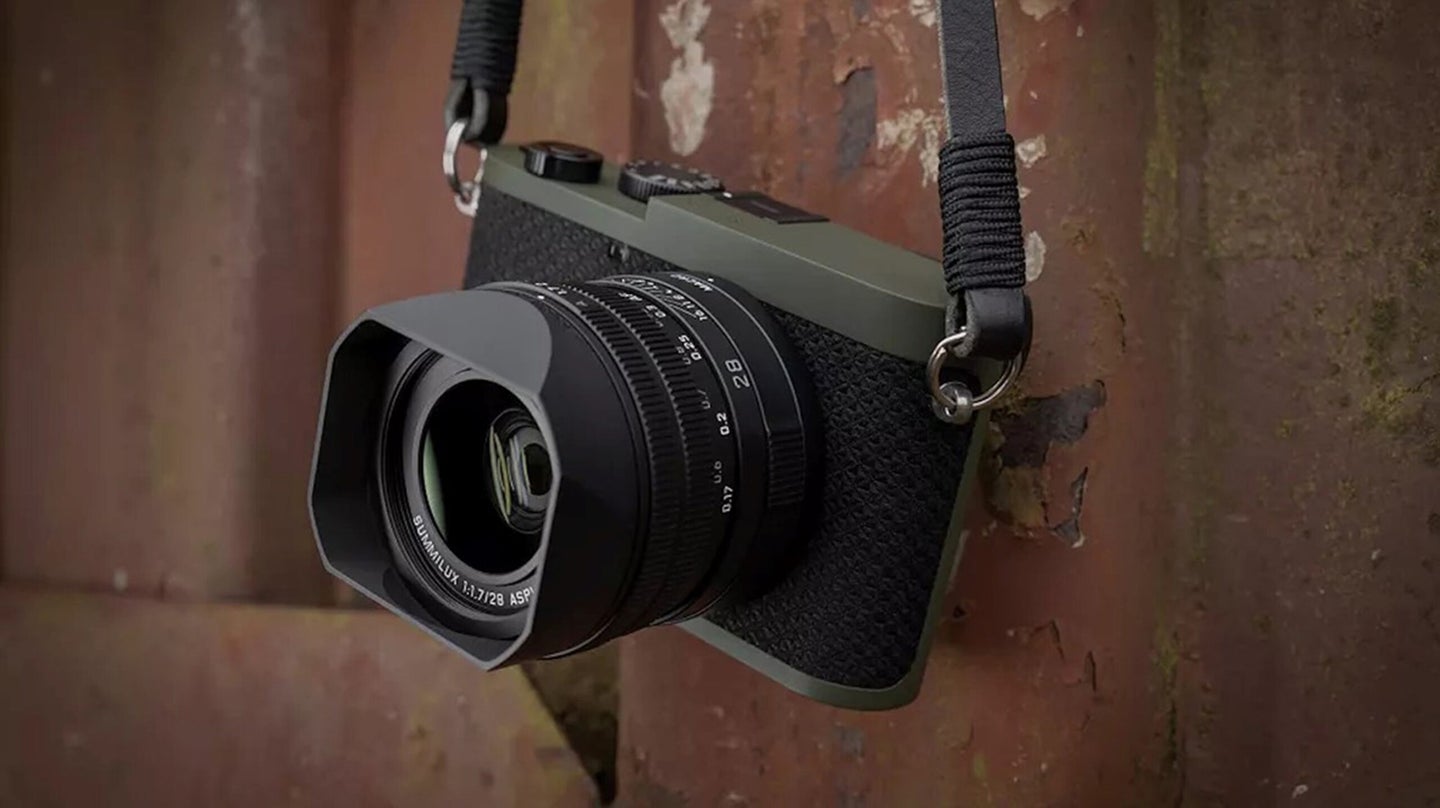 The new Leica Q2 Monochrom Reporter
