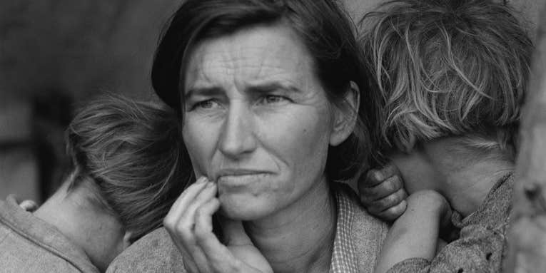 Here’s your chance to own an original print of Dorothea Lange’s ‘Migrant Mother’