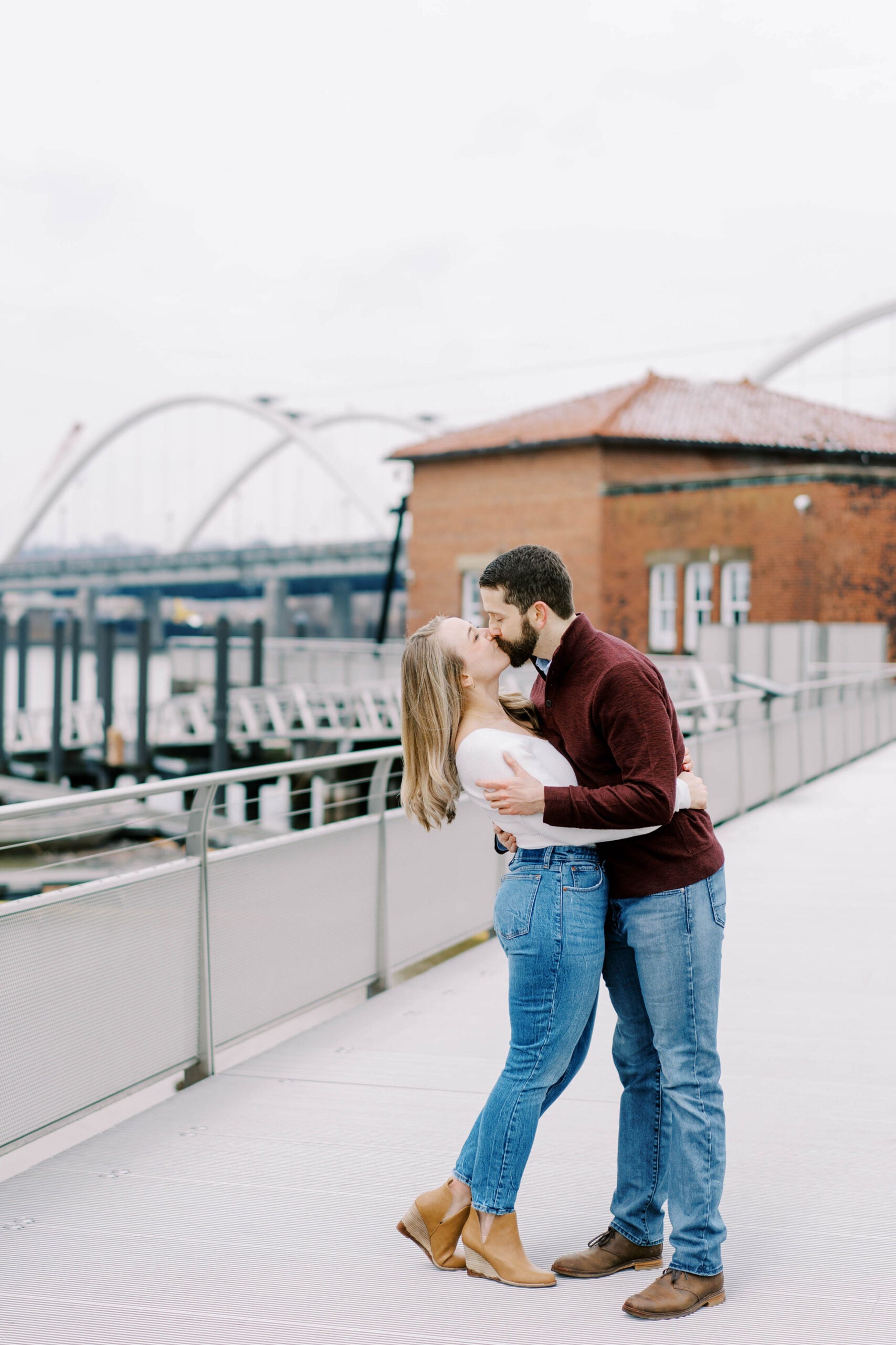 how to pose couples