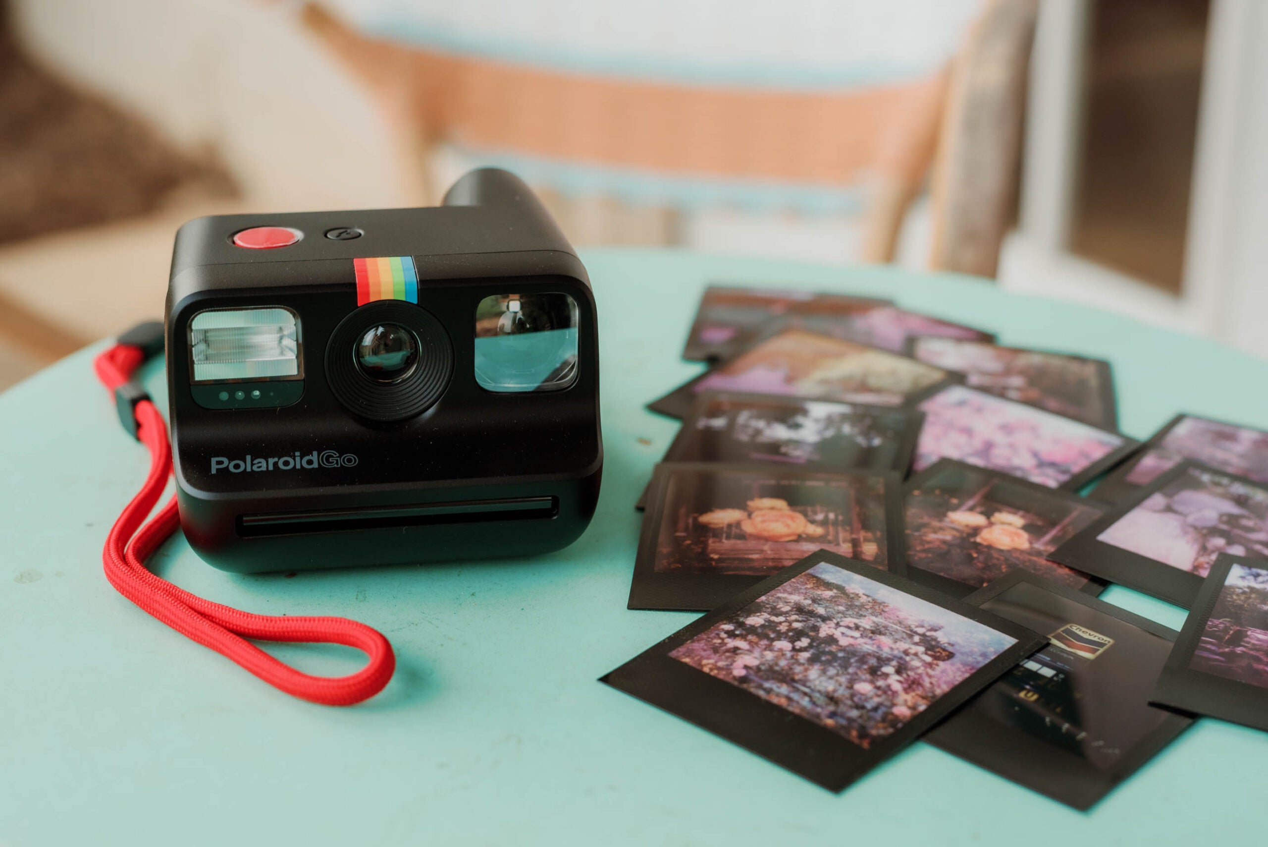 Polaroid Go Instant Camera with Wrist Strap & USB Charging Cable (Red) 