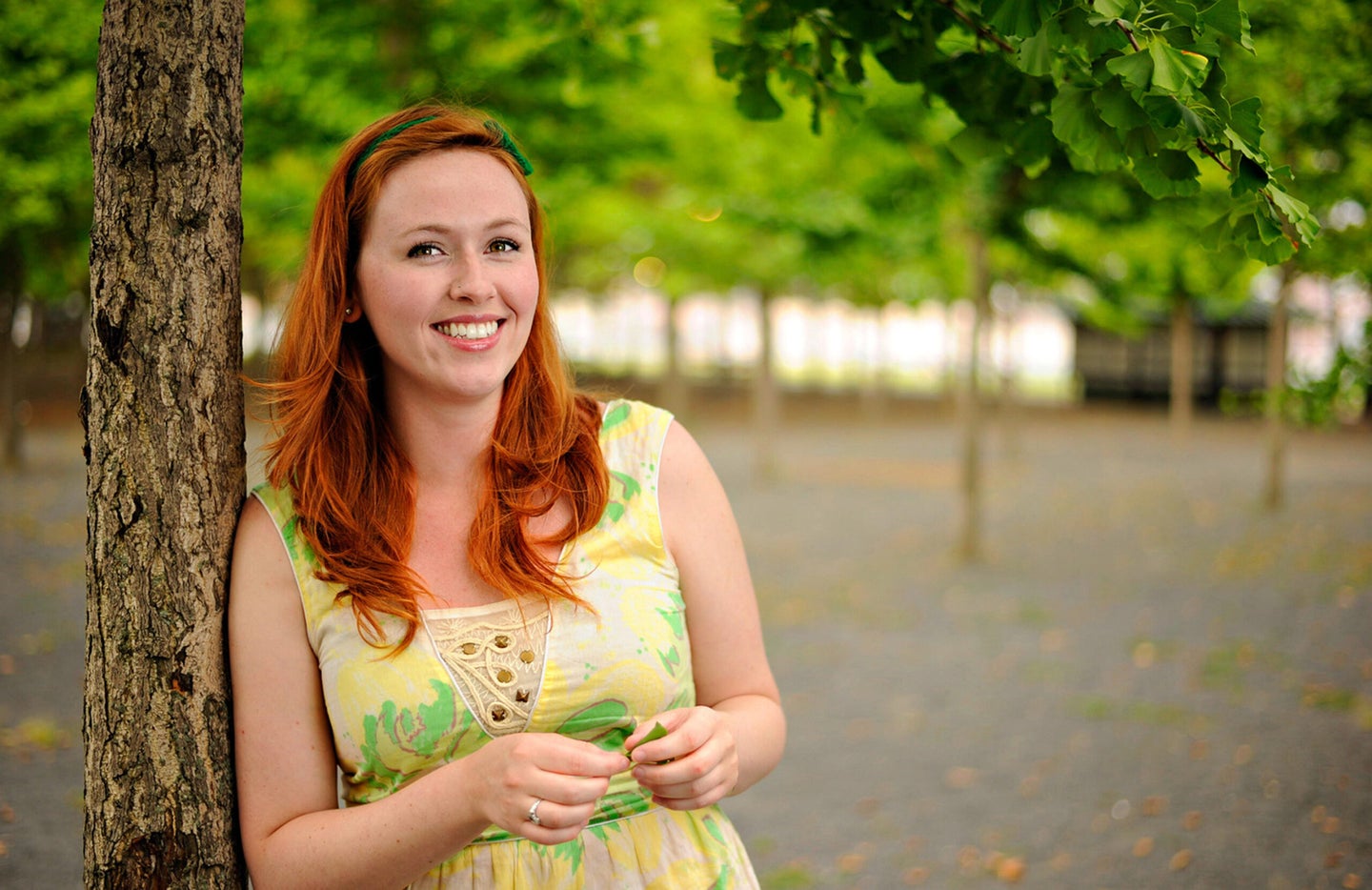 Portrait of a women with a blurry background.