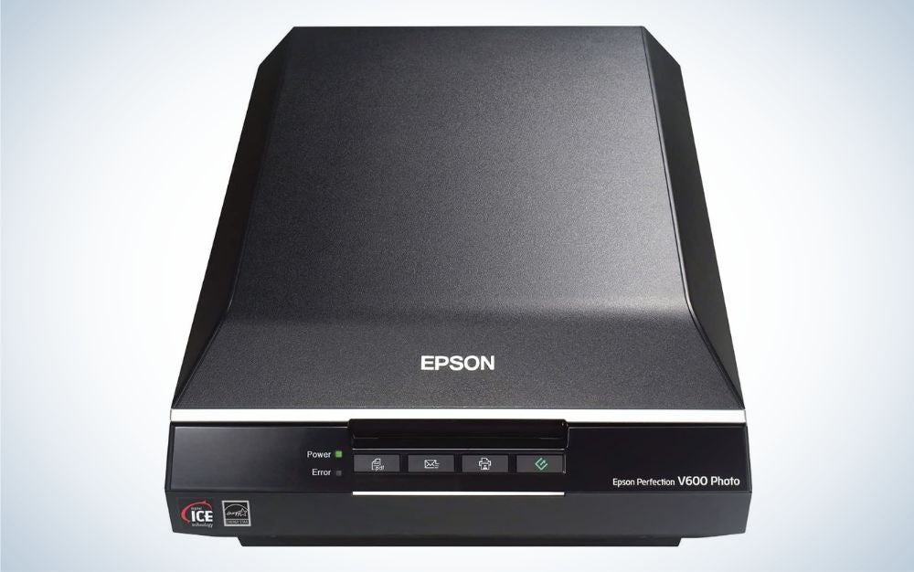 Epson V600 is the best scanner slide viewer.