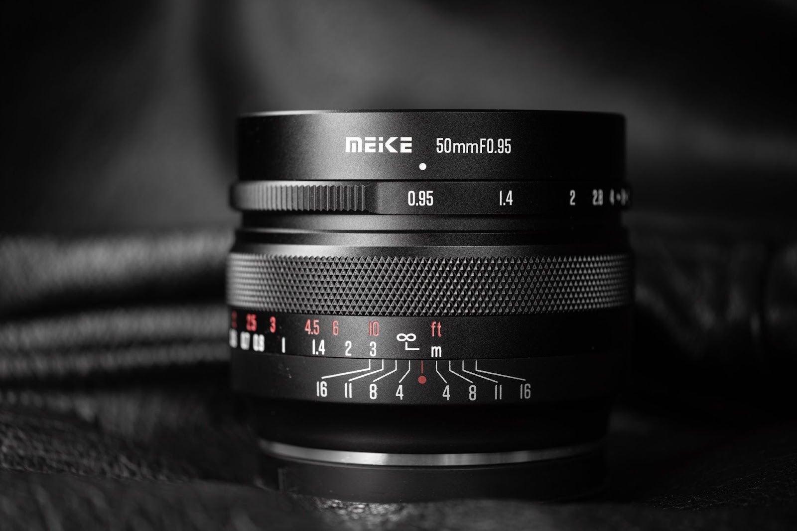 The Meike 50mm f/0.95 has a fully manual design and an APS-C image circle.