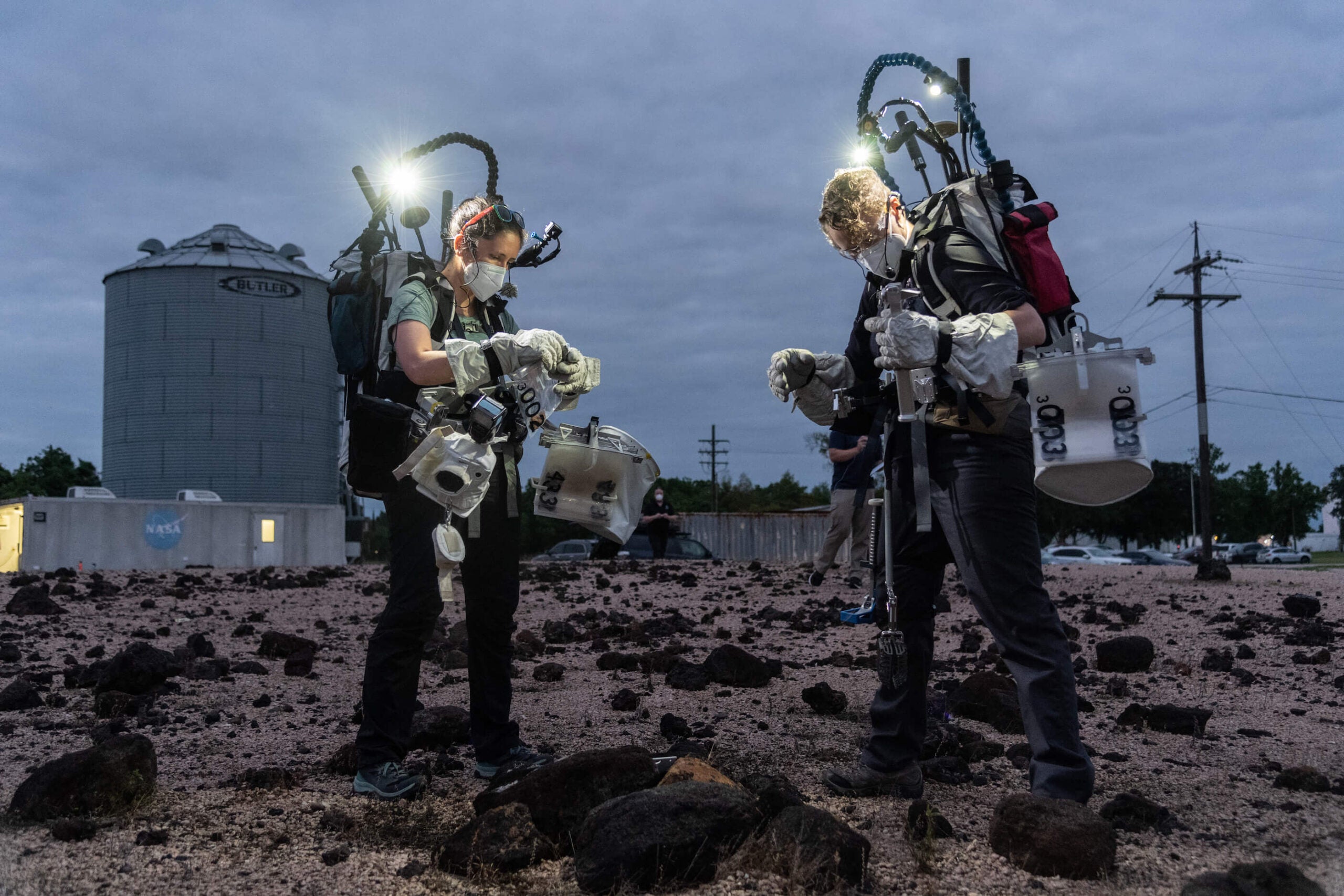 Johnson Space Centerâs Rock Yard