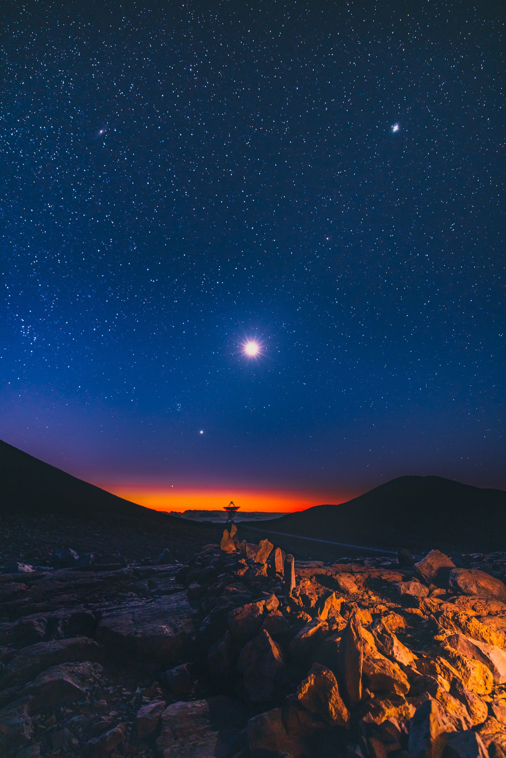 planetary alignment over mauna kea hawaii