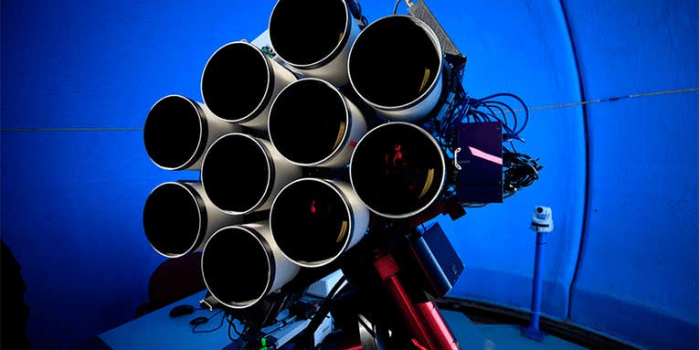An array of 10 Canon super-telephoto lenses will help hunt for new planets