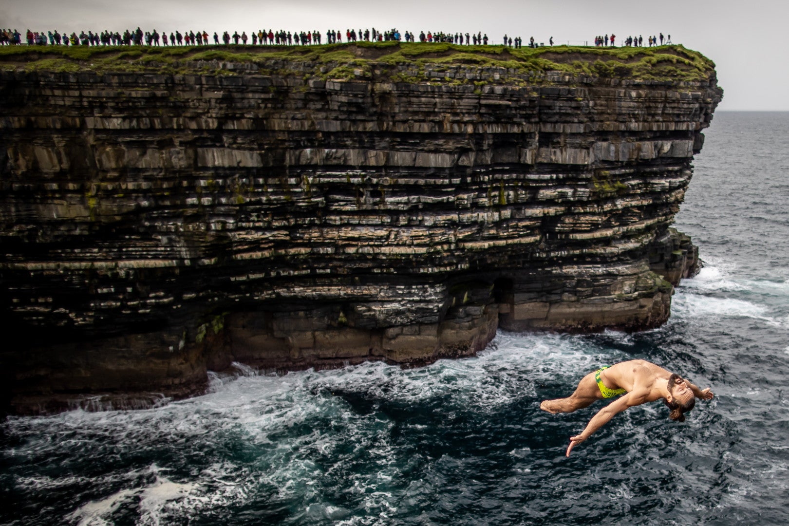 world sports photography awards cliff diving