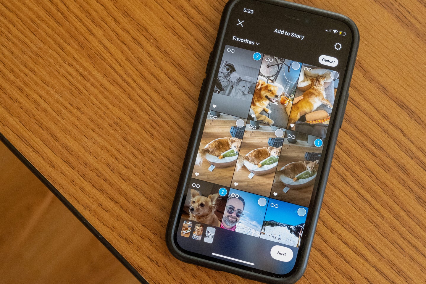 How to post multiple Instagram story photos at once