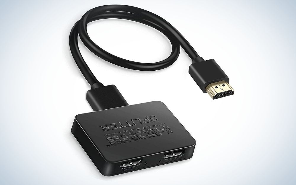 Avedio Links 4K HDMI Splitter is the best HDMI splitter for dual monitors for 4K display.