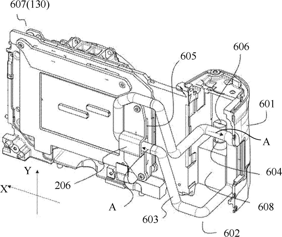  In the actively-cooled design, the entire sensor assembly is connected via a conduit to a heat sink with a fan in the handgrip. Canon