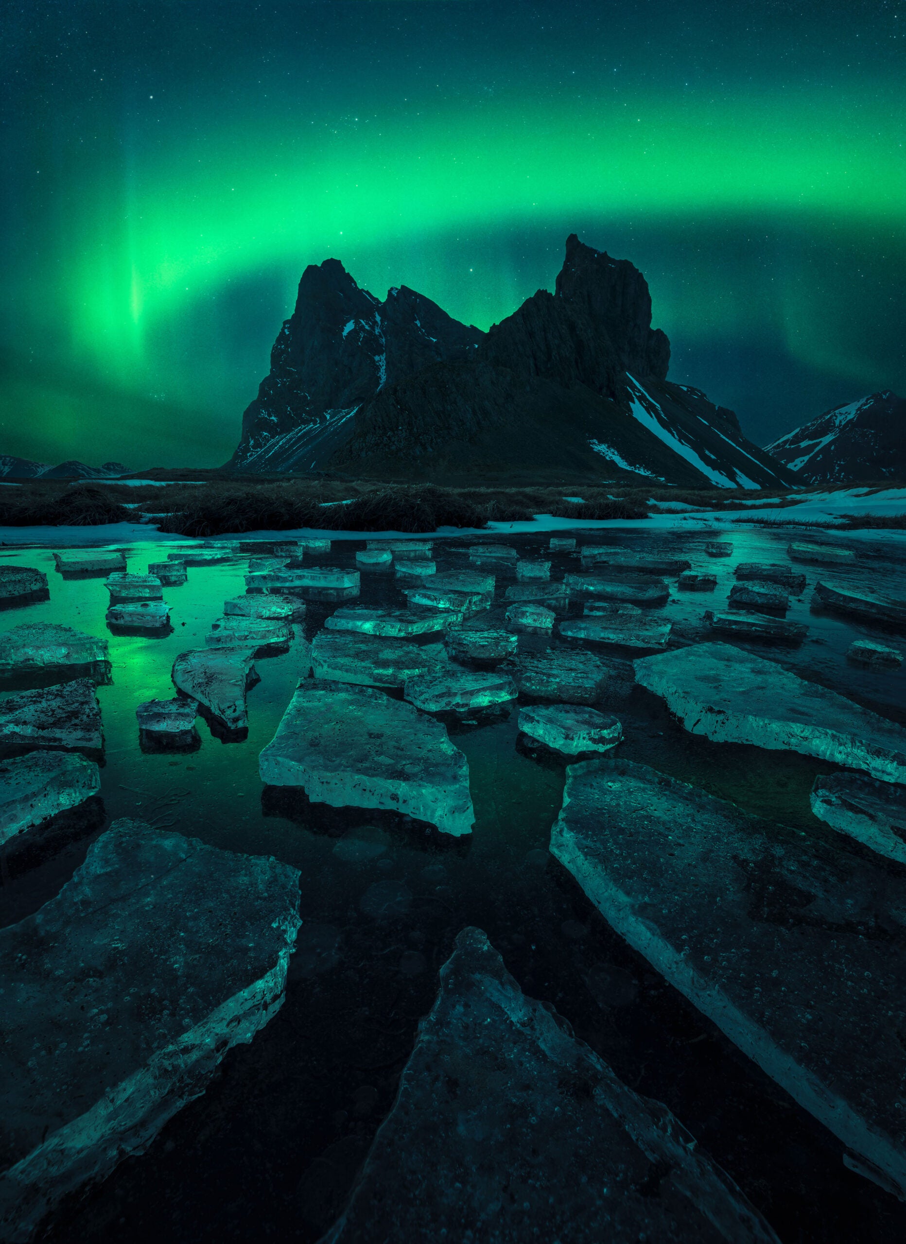 hvalnes iceland northern lights