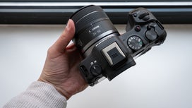 Canon camera and lens deals to shop right now