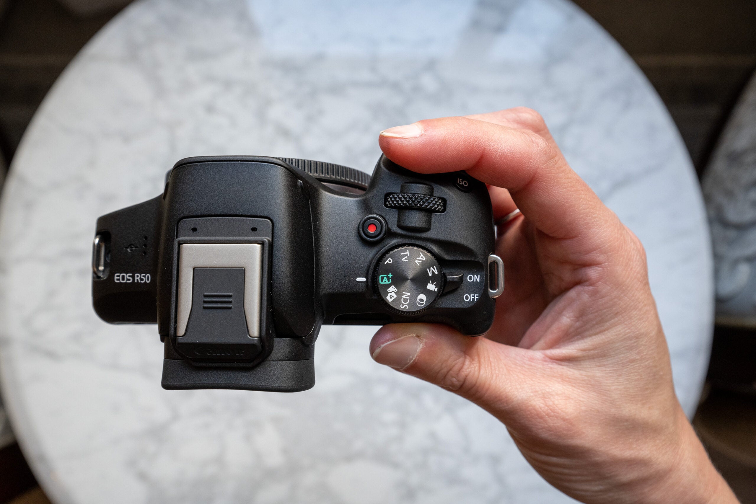 Early review of the Canon EOS R50: Compact and approachable