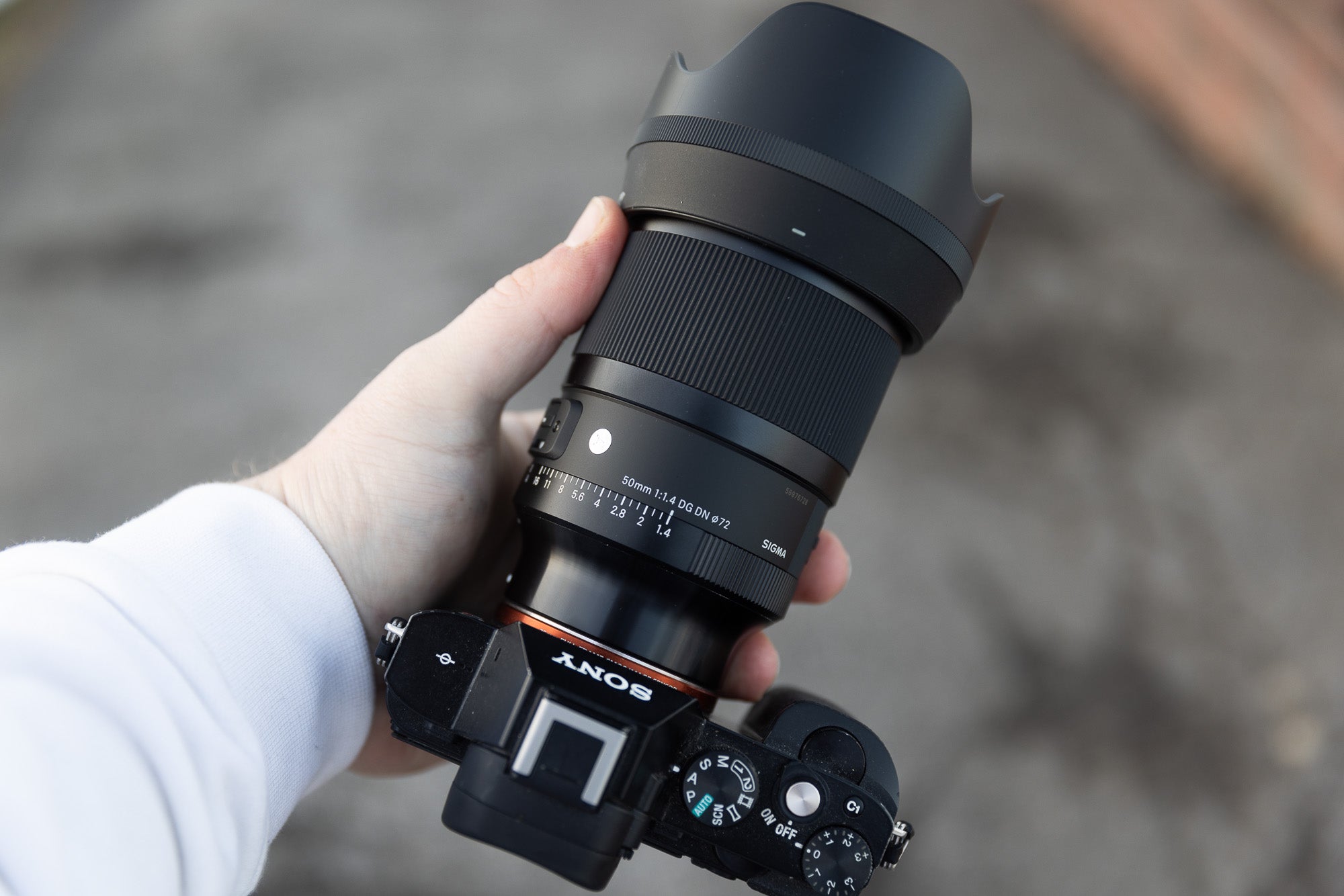 Sigma 50mm f/1.4 DG DN Art lens top