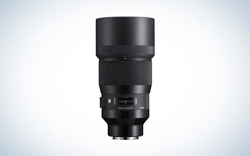 Sigma 135mm f/1.8 DG HSM Art lens
