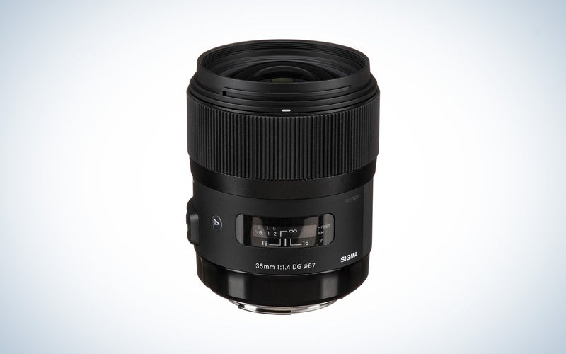 Sigma 35mm f/1.4 DG HSM Art lens