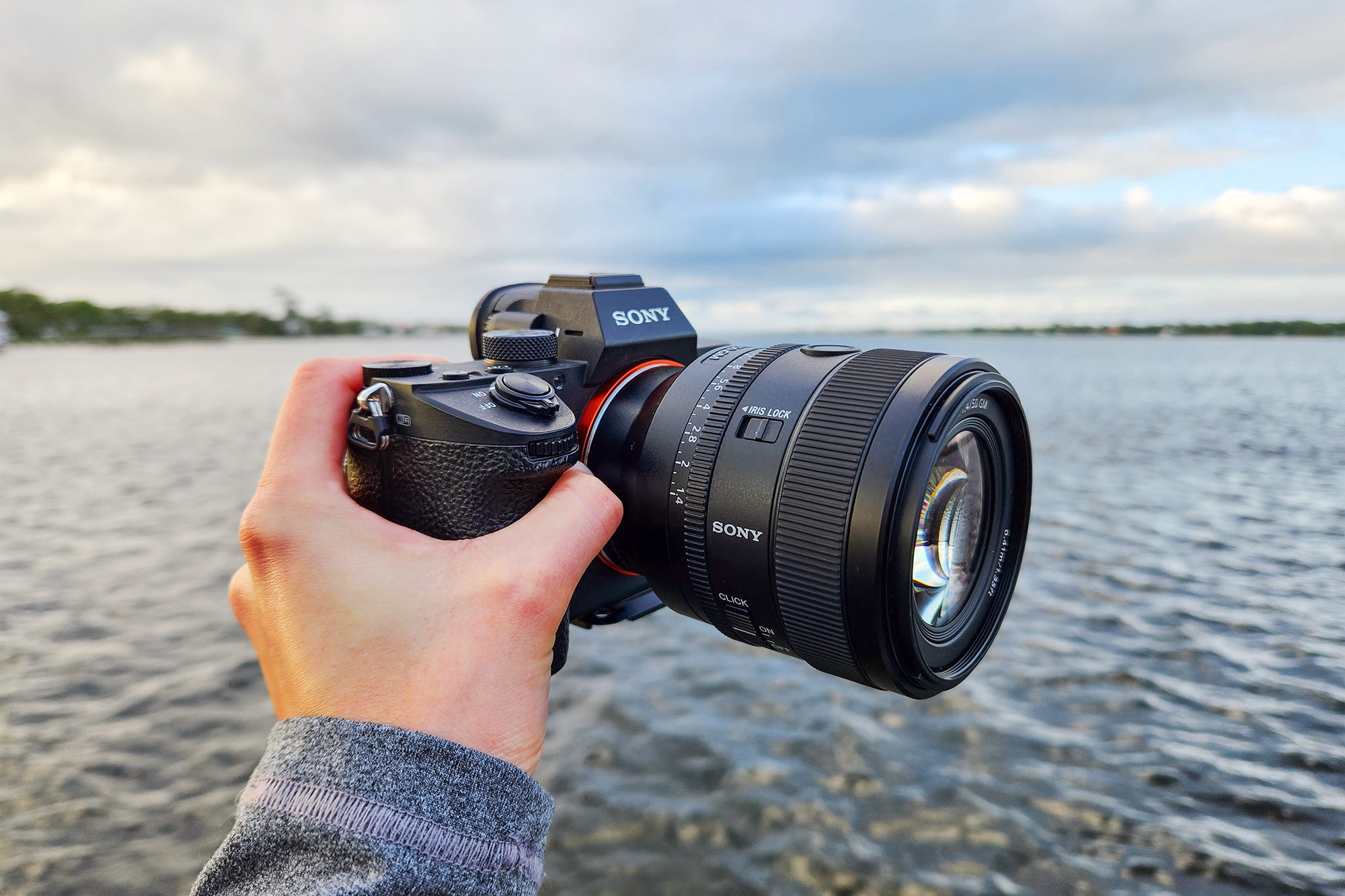 sony fe 50mm review