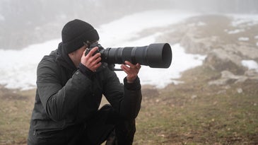 Nikon announces two affordable and compact telephoto zoom lenses