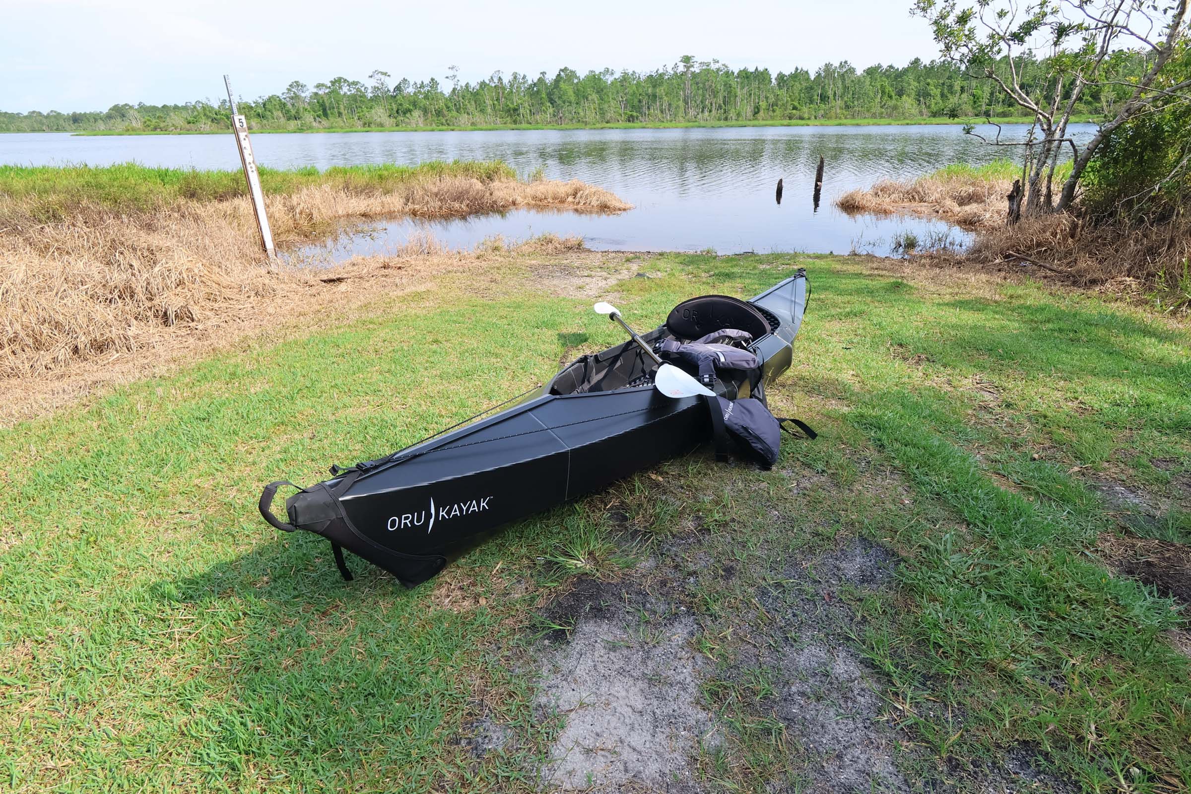 A kayak in front of a lake